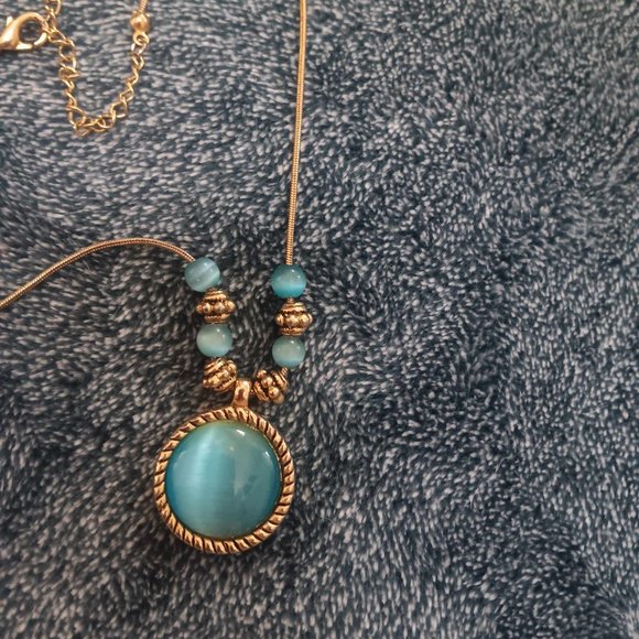 necklace vintage 1980s gold tone and blue cats eye 9" - Picture 4 of 4